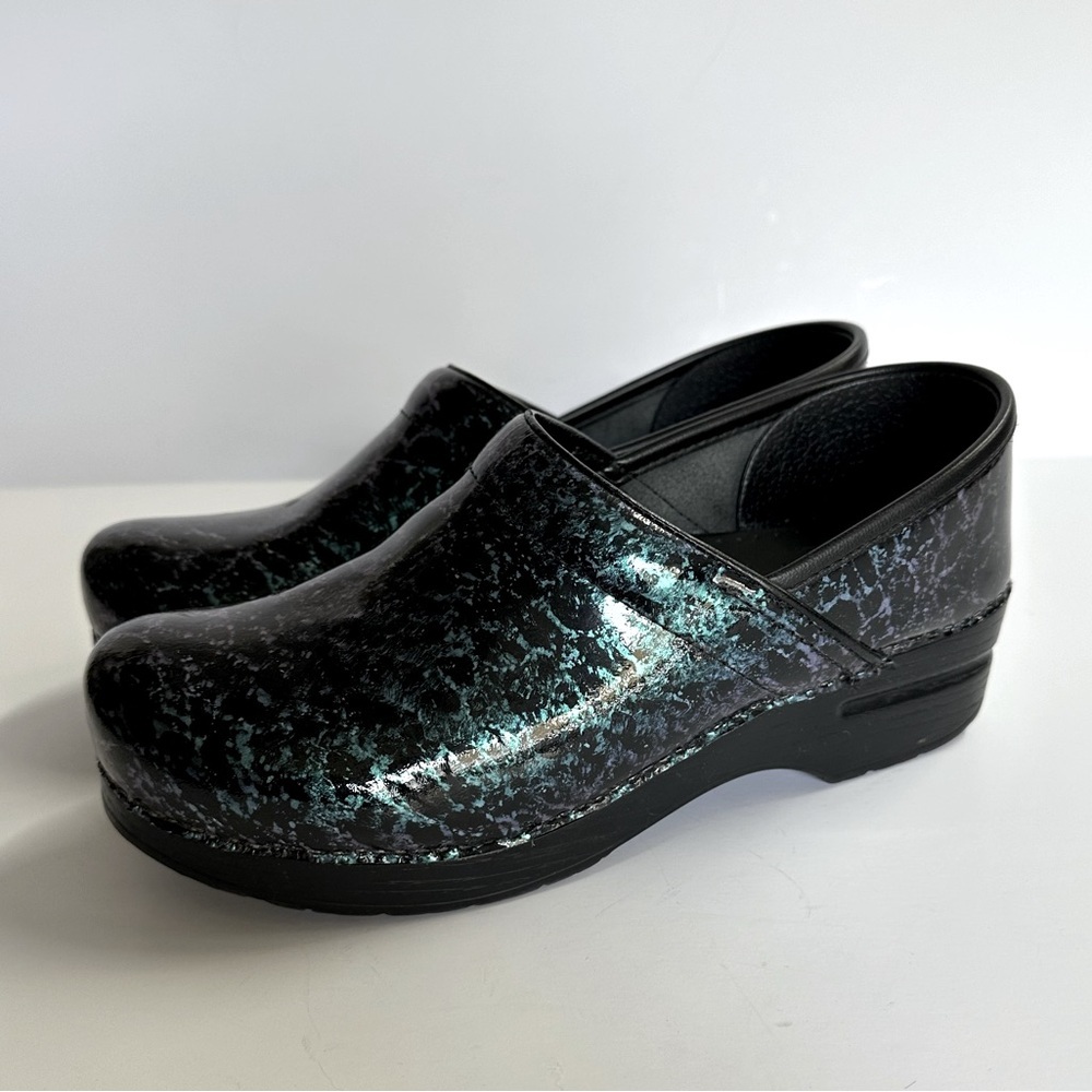 Dansko Women's XP 2.0 Metallic Teal Black Patent Work Shoes